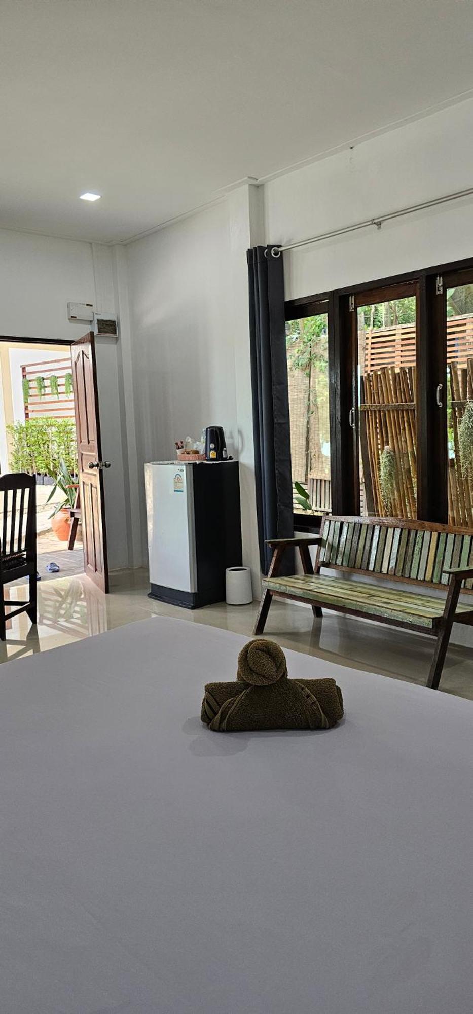 Viking Holiday Resort Koh Samet Esterno foto