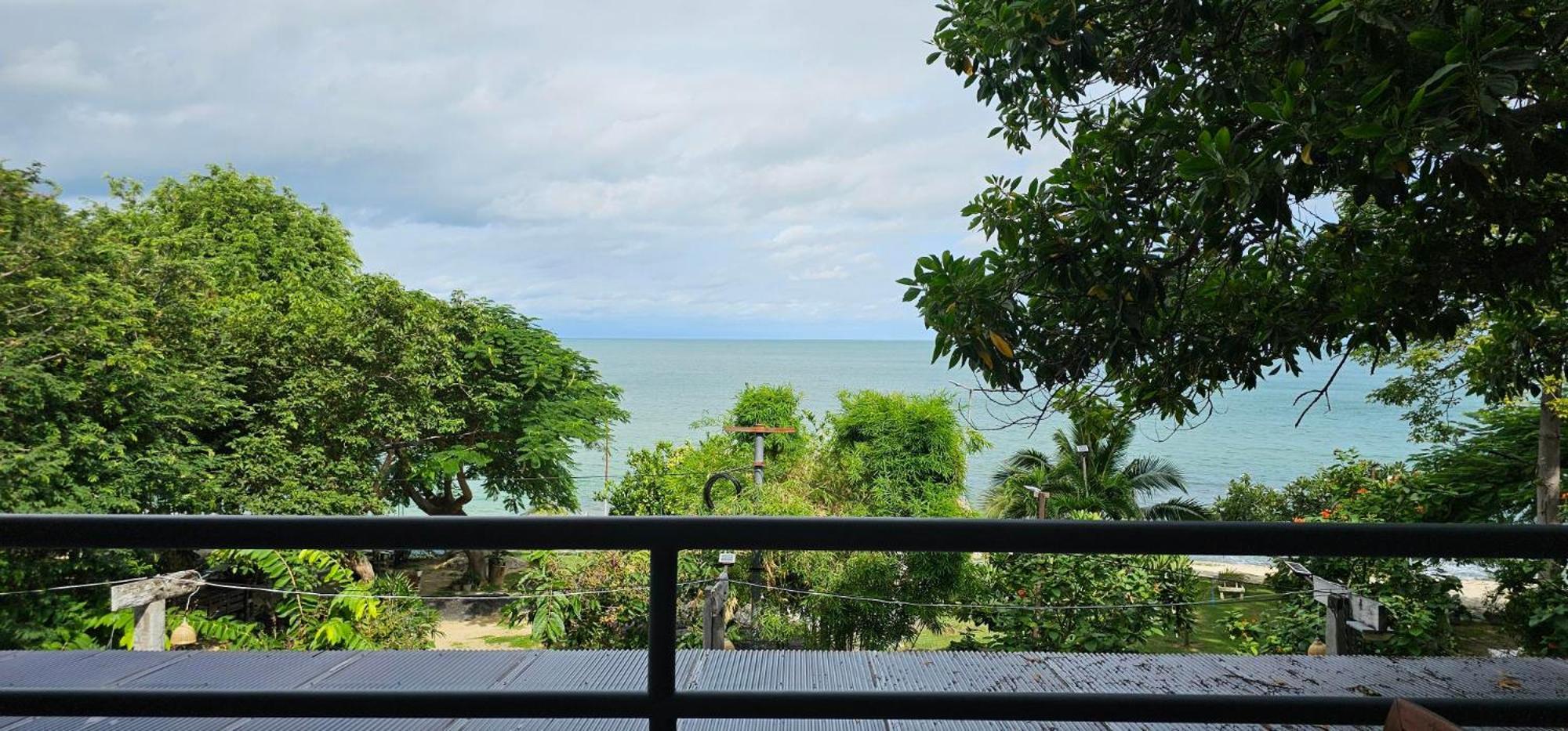Viking Holiday Resort Koh Samet Esterno foto